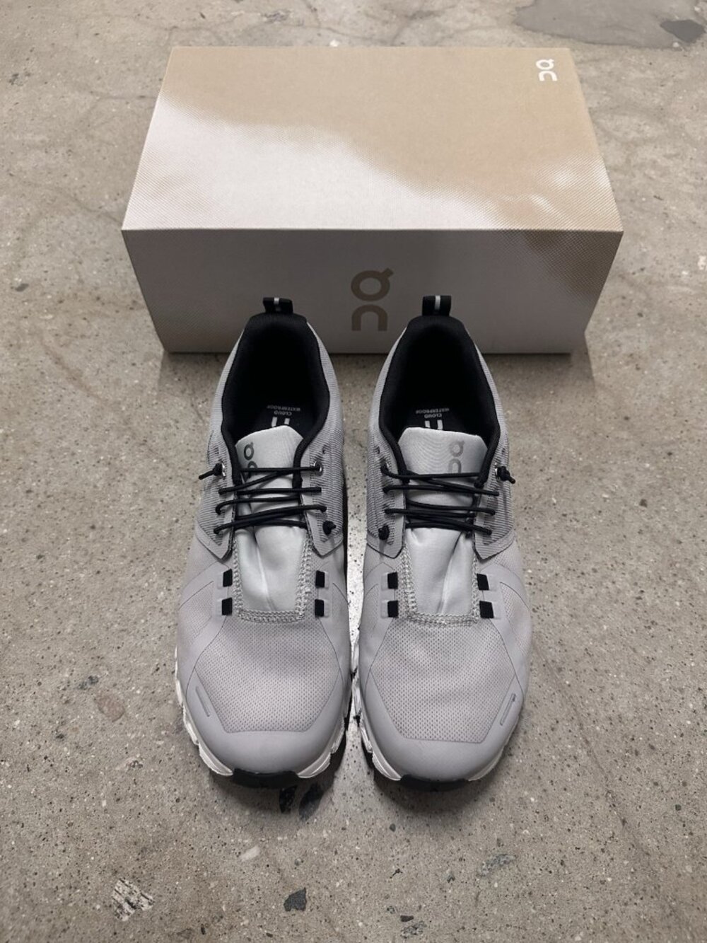 On Cloud 5 Waterproof Sneakers Glacier & White - Picture 5 of 10
